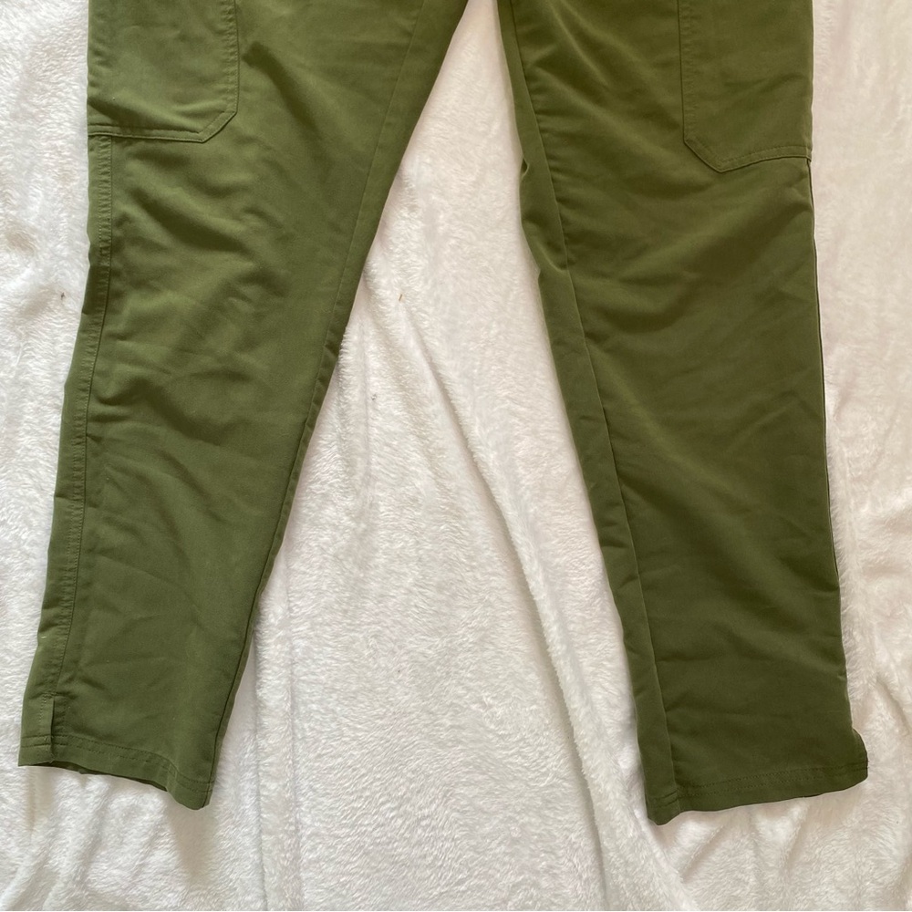 Figs Yola Maternity Skinny Scrub Pants Sz M Dark Olive Green Army Cargo Pockets - Picture 4 of 14
